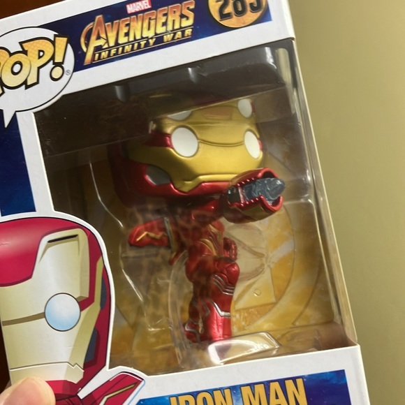 Funko Pop! IRON MAN Marvel Avengers - Picture 2 of 16